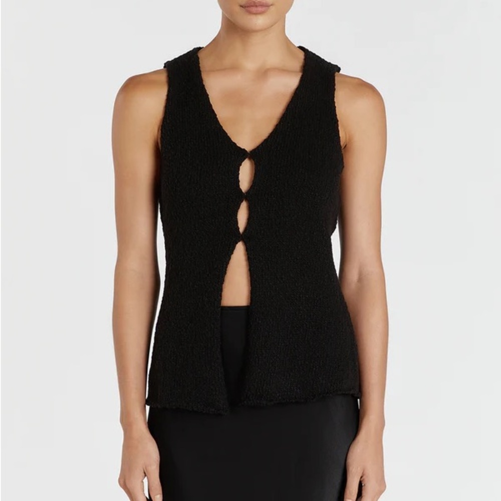 DISSH | Boucle Knit Vest